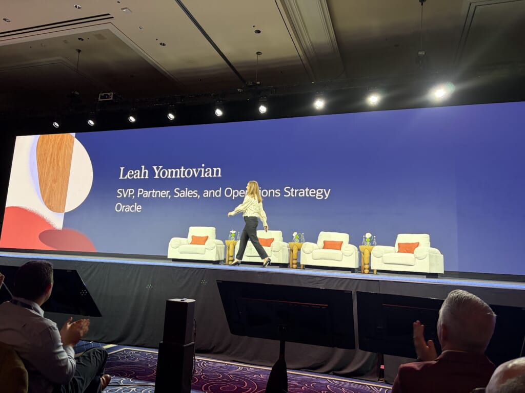 オープニングのセッション「Welcome & Business Momentum」