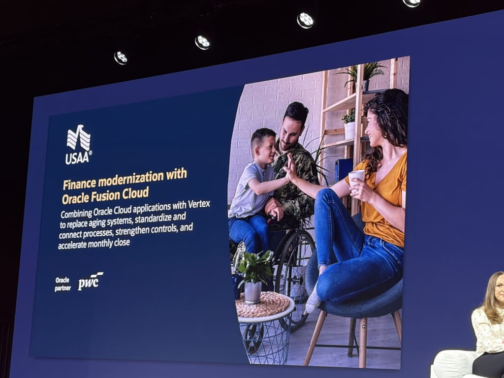 USAA と PwC のパネル